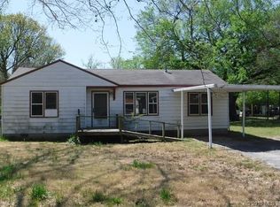 2442 E 60th St N, Tulsa, OK 74130