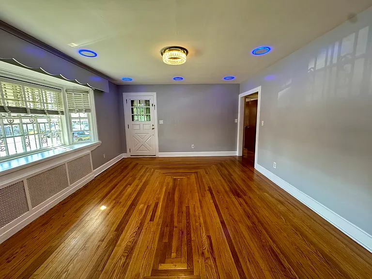 28-32 Lenox Ave #1 — Photo 14