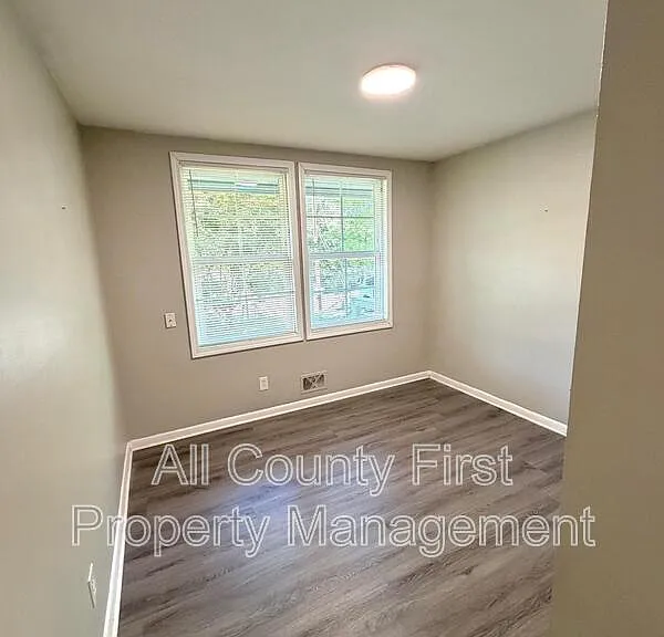 2386 Cresta Dr — Photo 7
