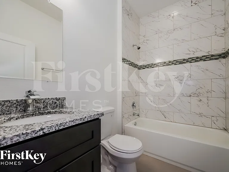 318 Aster Ct — Photo 9