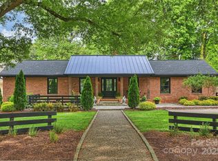 742 Lansdowne Rd, Charlotte, NC 28270