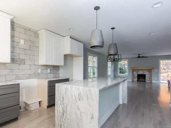 716 Woodruff Pl, Charlotte, NC 28208