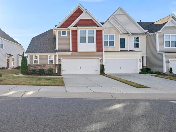 121 Shale Creek Dr, Durham, NC 27703