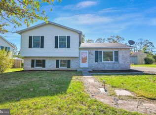554 Hooker Dr, Gettysburg, PA 17325