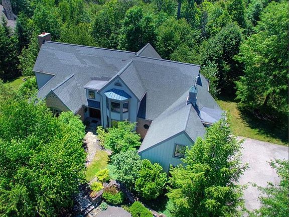 2nd image of 13370 Ledgebrook Ln