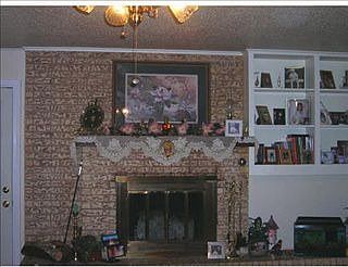 4th image of 9506 Royalton Dr