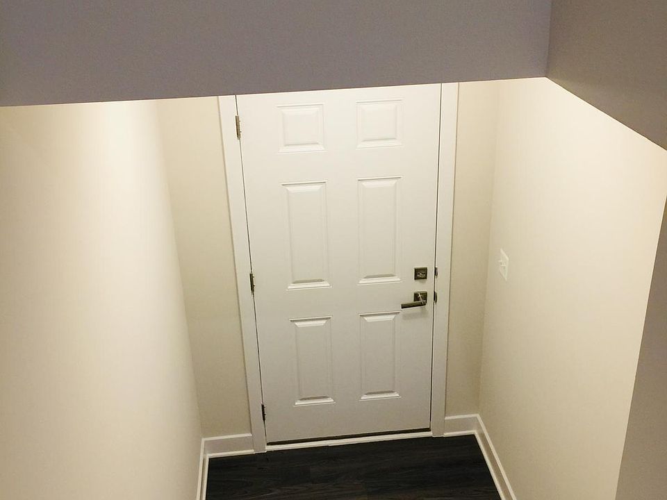 2nd image of 7818 Cove Point Dr #4