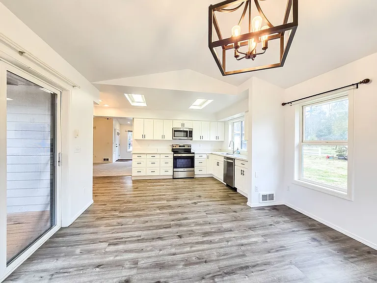 22270 Bulson Rd — Photo 4