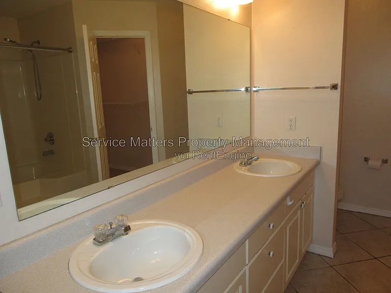3714 Deer Creek Ln — Photo 12