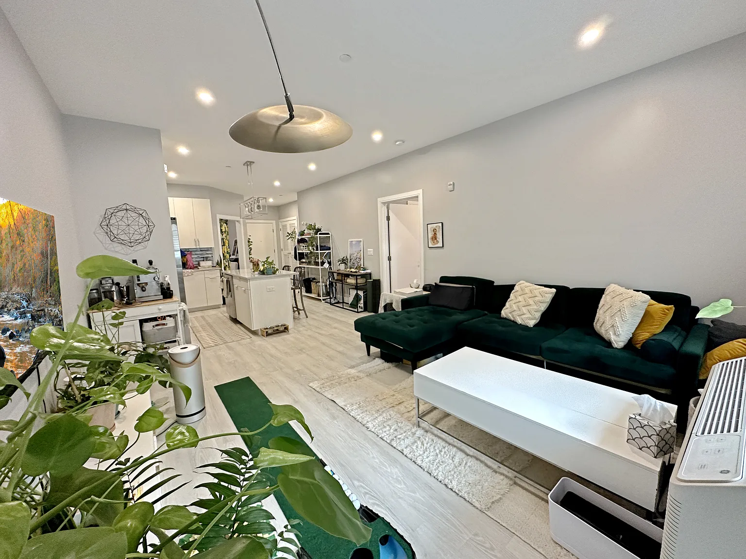 1 bed, 1013 sqft, $2,985 — Photo 2