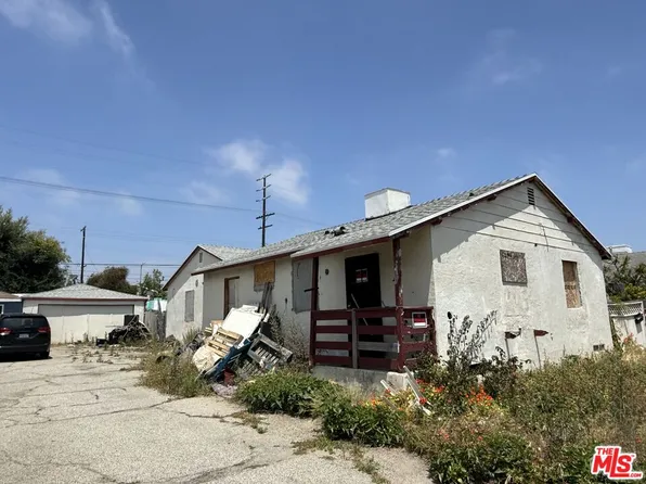 8331 Kittyhawk Ave, Los Angeles, CA 90045