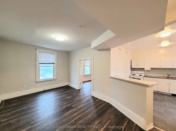 139 1/2 John St S, Hamilton, ON