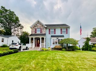 51 Wendell Pl, Clark, NJ 07066