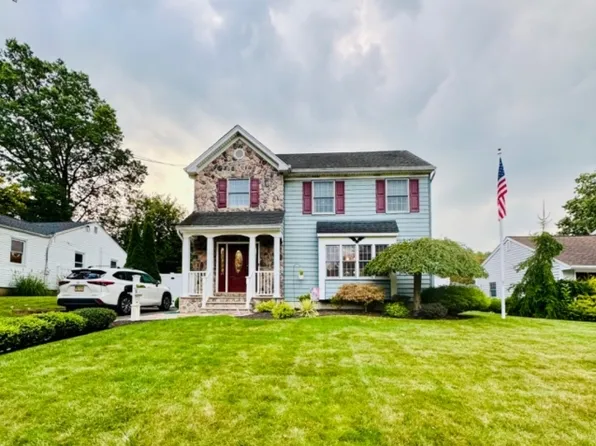51 Wendell Pl, Clark Twp., NJ 07066