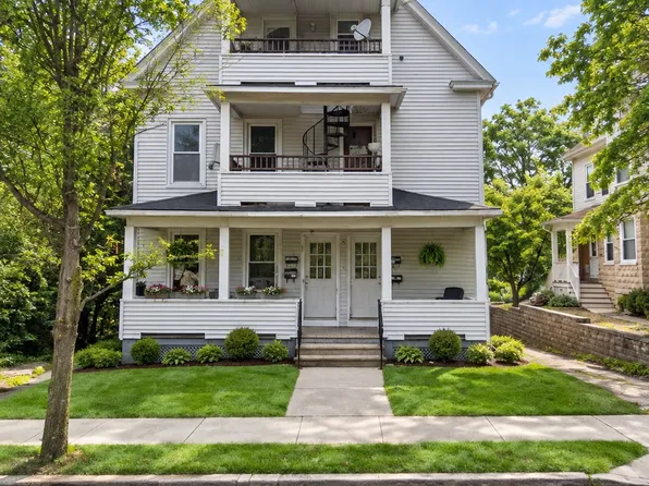 239 Quinnipiac St #4, Wallingford, CT 06492