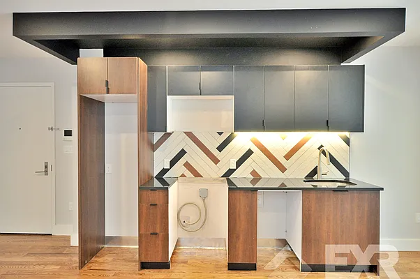 Rented by EXR | media 57