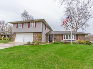 223 Samoset Ln, Schaumburg, IL 60193