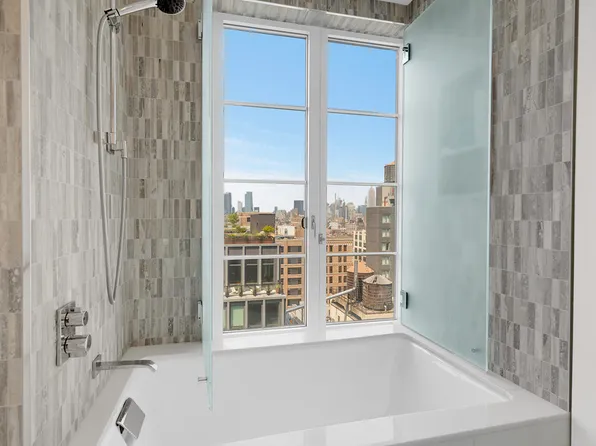 70 Charlton Street image 12 of 21