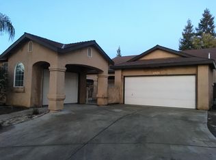 2024 N Matthew Ct, Farmersville, CA 93223