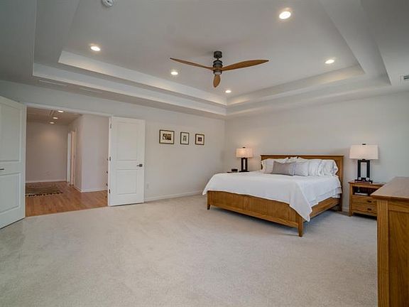 5th image of 168 Marlow Dr