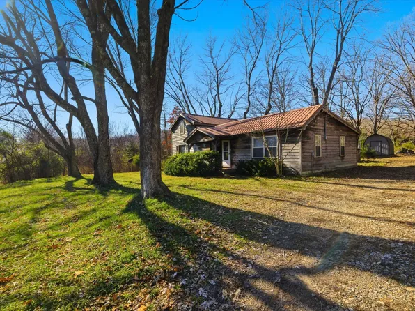 6189 State Highway C, Seymour, MO 65746