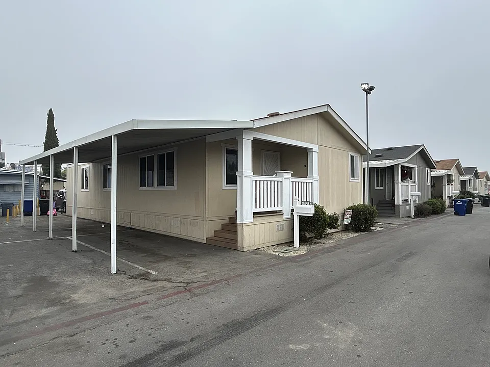 6475 Atlantic Ave #382