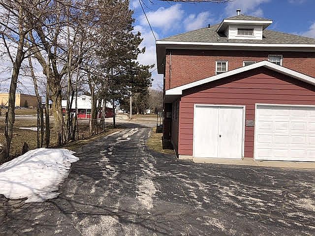 2nd image of 203 W State St