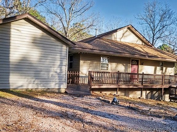 2nd image of 2064 Cave Creek Rd