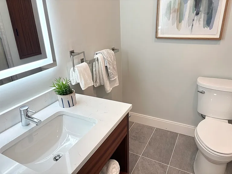 1391 Main St #302 — Photo 20