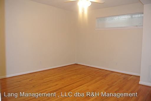 5th image of 2201 Driscoll St APT 04