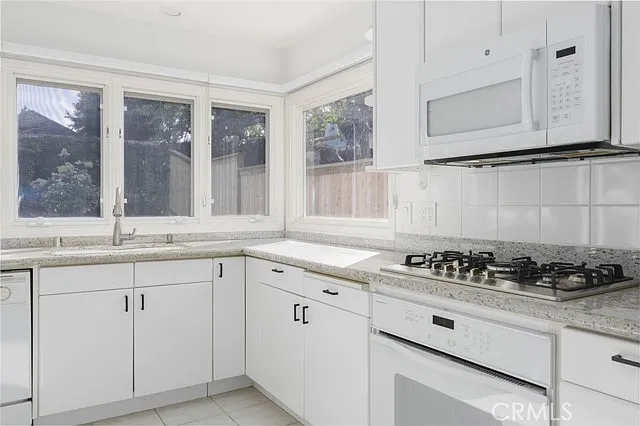 2382 Bay Farm Pl — Photo 17