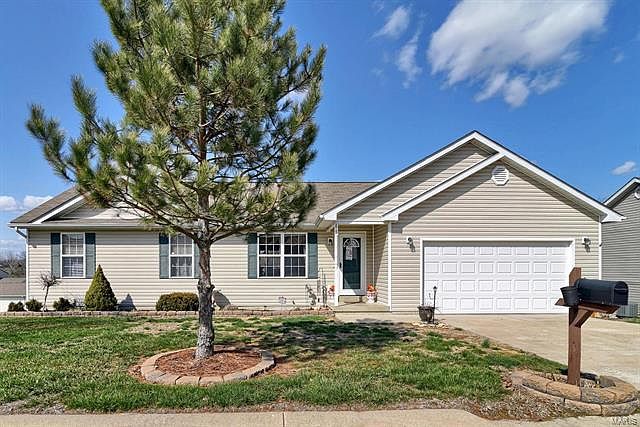 1st image of 815 Tiffany Ct