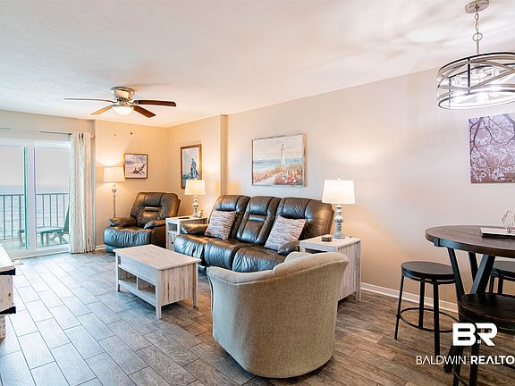 5th image of 957 W Beach Blvd #1803