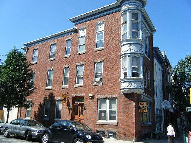 2200 Fairmount Ave — Photo 7