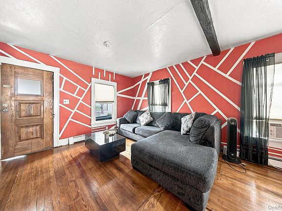 5th image of 11 Sunnyside Avenue