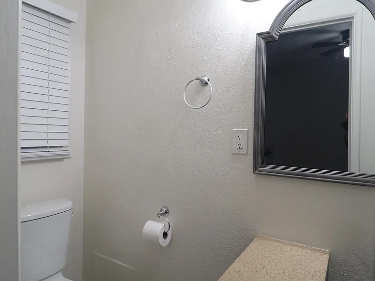 1801 N Gramercy Pl #1A — Photo 6