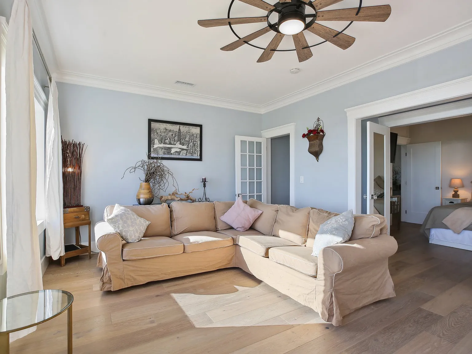 2 bed, $5,000 — Photo 4
