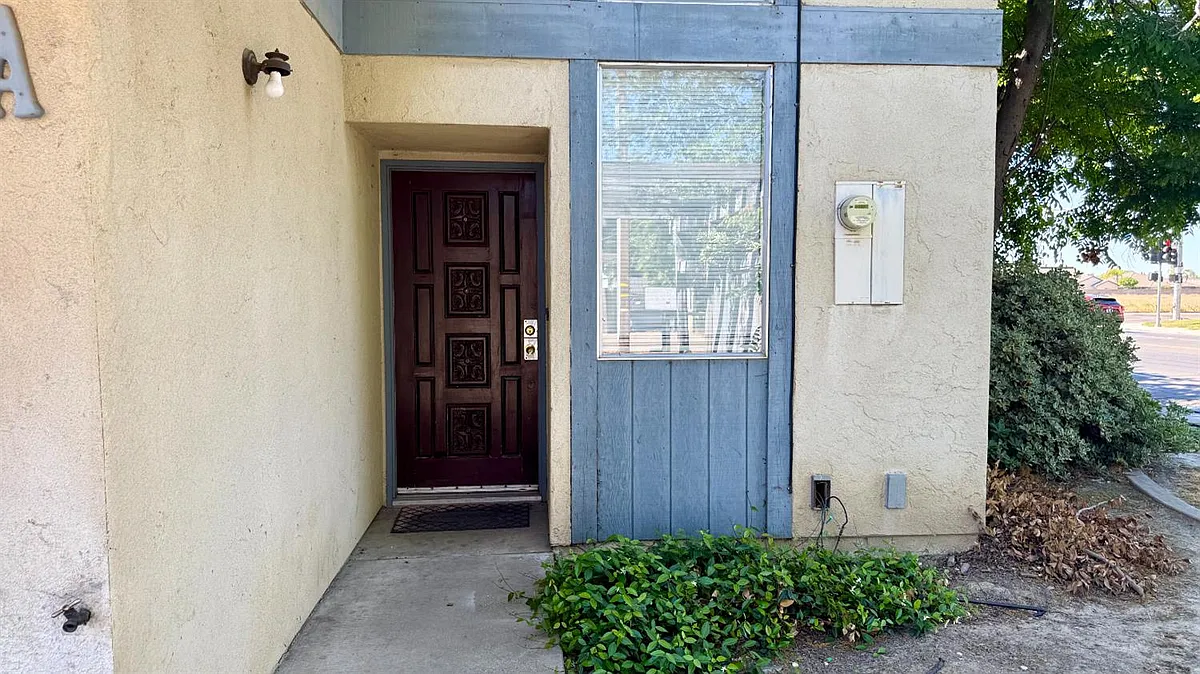 Building Photo - 40 N 19th Ave #A