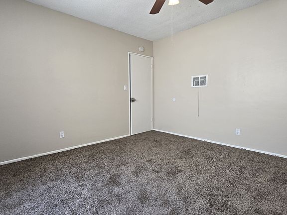 5th image of 260 N Oak Ave APT 6