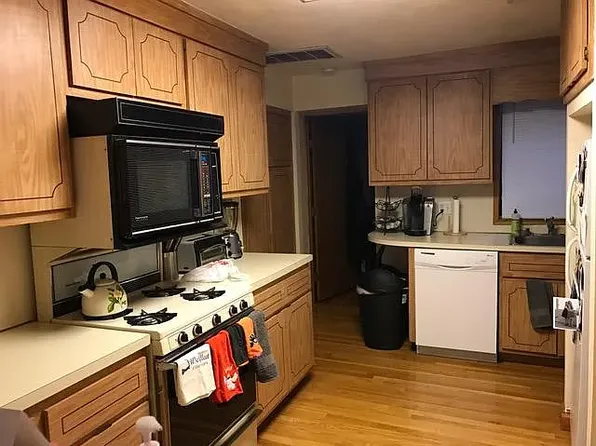 3 Garden Ct APT 2, Boston, MA 02113