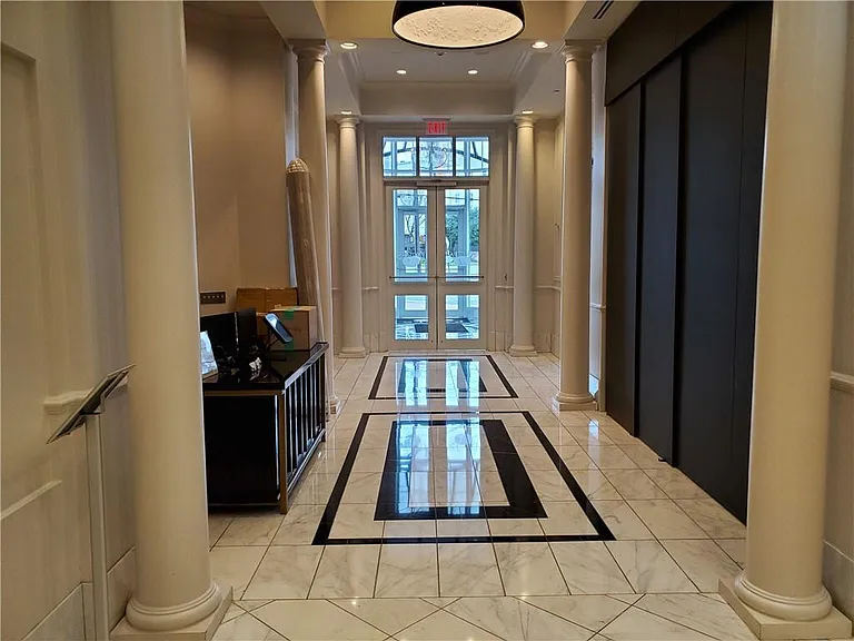325 E Paces Ferry Rd NE #2104 — Photo 11