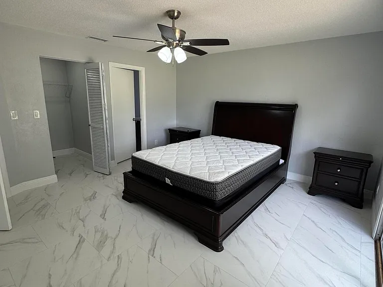 747 Taylor Rd — Photo 16