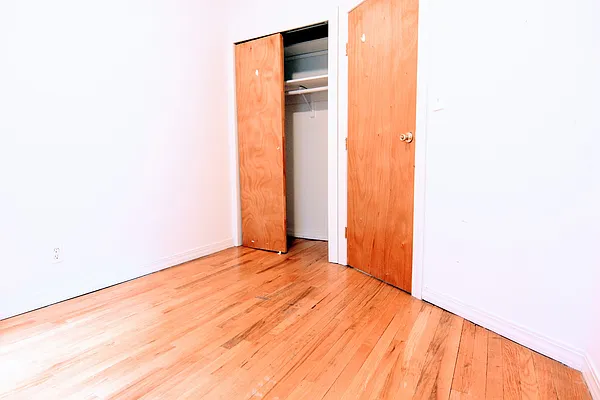 Rented by HOLTON REAL ESTATE INC. | media 19