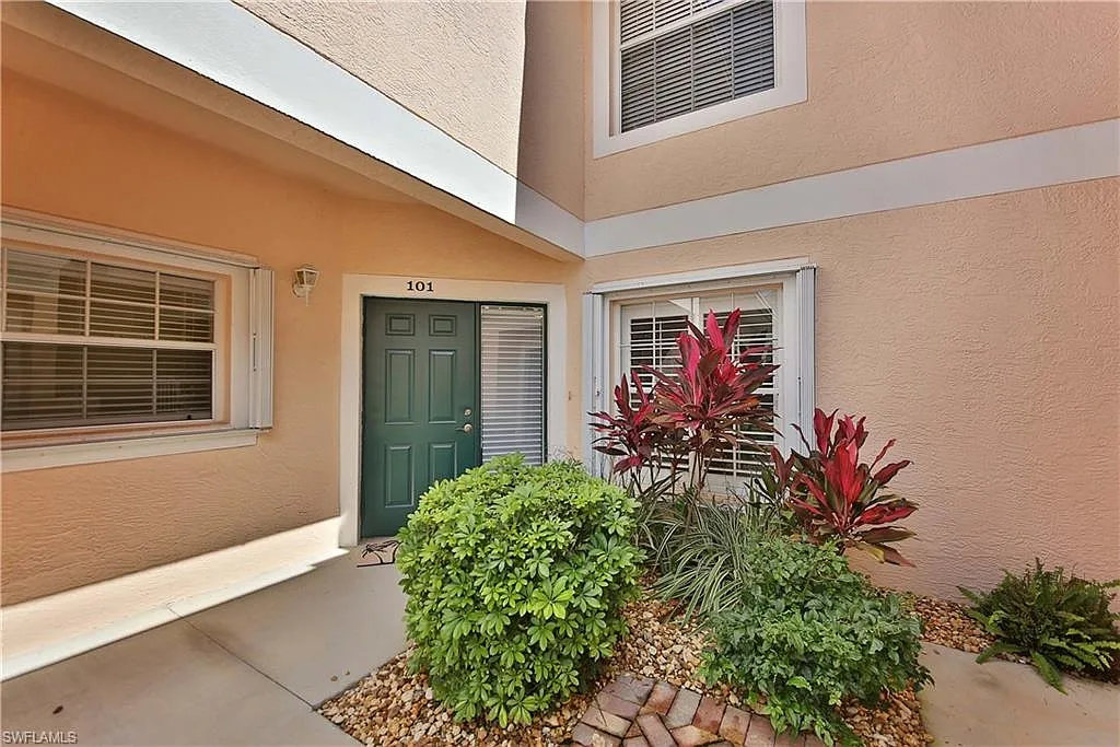 2 bed, 2.0 bath, 1650 sqft, $6,500 — Photo 2