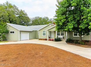 236 N 14th St, Fernandina Beach, FL 32034