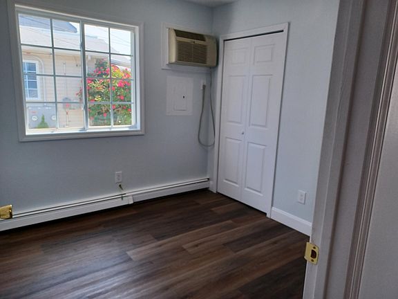 5th image of 6528 Bayfield Ave Floor 1