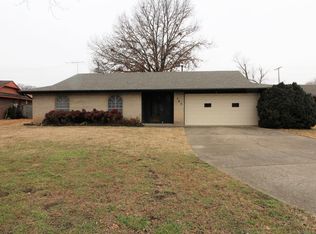 383 S Fenway Pl, Bartlesville, OK 74006
