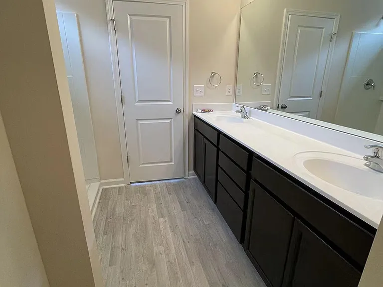 248 Hampton Park Cir — Photo 14
