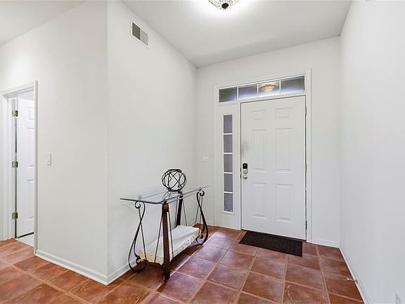5th image of 21115 W 118th Ter