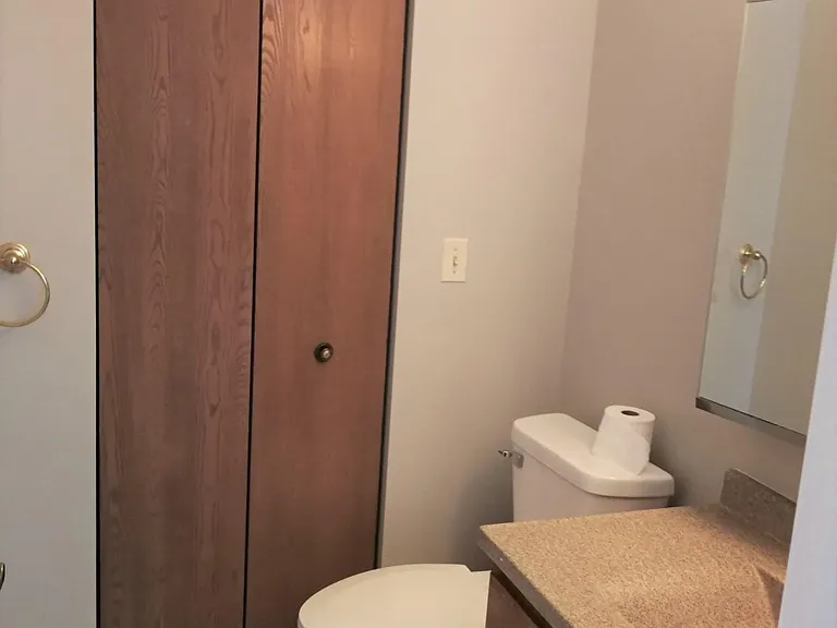 1746 S Washington St #0 — Photo 10